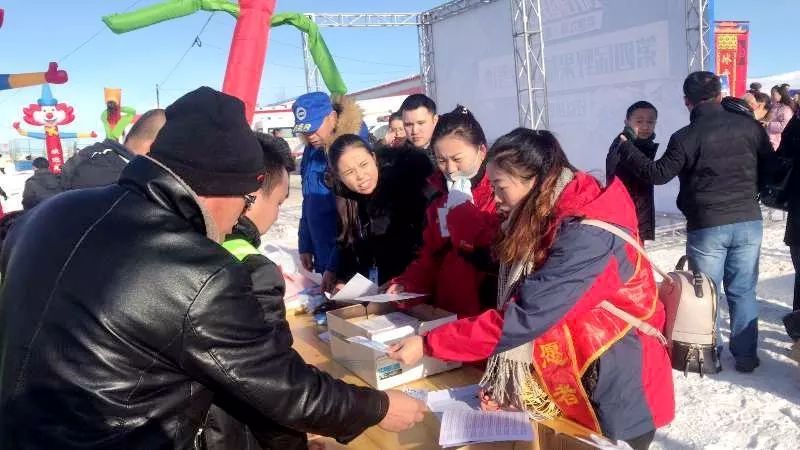 为冰雪美食节志愿服务 我们是认真的!